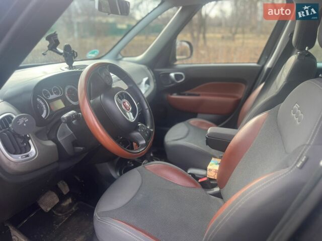 Серый Фиат 500L, объемом двигателя 1.4 л и пробегом 125 тыс. км за 8300 $, фото 2 на Automoto.ua