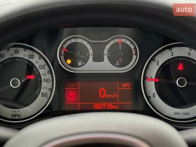 Серый Фиат 500L, объемом двигателя 1.37 л и пробегом 162 тыс. км за 8700 $, фото 11 на Automoto.ua