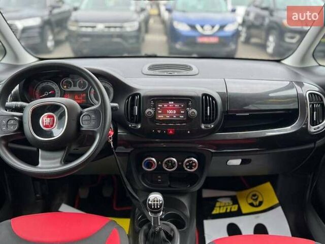 Серый Фиат 500L, объемом двигателя 1.37 л и пробегом 162 тыс. км за 8700 $, фото 14 на Automoto.ua