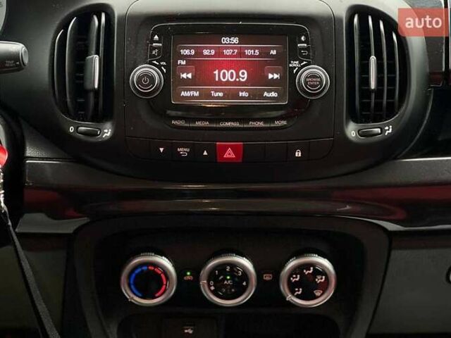 Серый Фиат 500L, объемом двигателя 1.37 л и пробегом 162 тыс. км за 8700 $, фото 16 на Automoto.ua