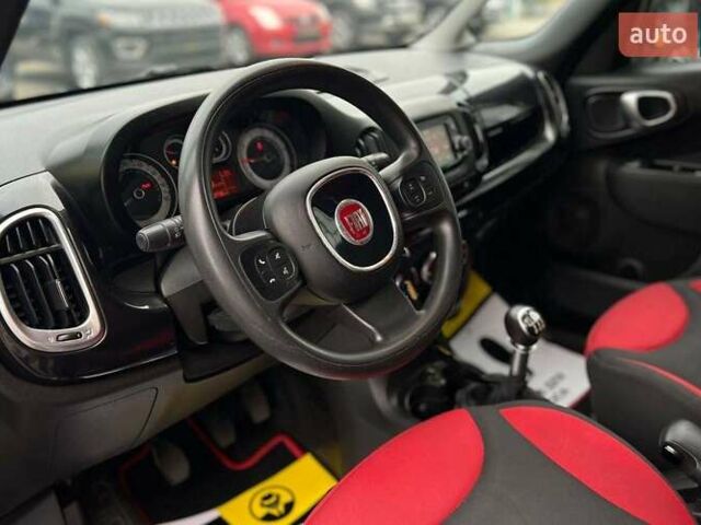 Серый Фиат 500L, объемом двигателя 1.37 л и пробегом 162 тыс. км за 8700 $, фото 8 на Automoto.ua