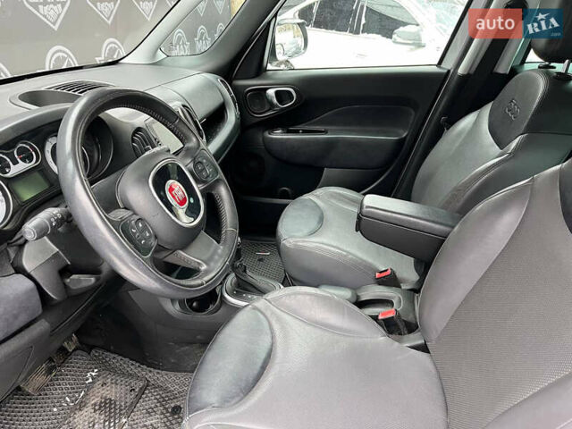 Серый Фиат 500L, объемом двигателя 1.37 л и пробегом 170 тыс. км за 7300 $, фото 7 на Automoto.ua