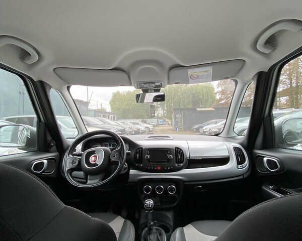 Серый Фиат 500L, объемом двигателя 1.3 л и пробегом 113 тыс. км за 7950 $, фото 14 на Automoto.ua
