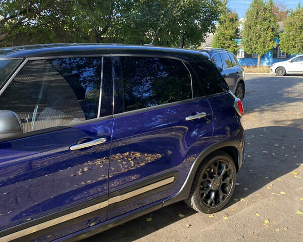 Синий Фиат 500L, объемом двигателя 1.37 л и пробегом 179 тыс. км за 7600 $, фото 3 на Automoto.ua