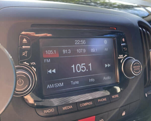 Синий Фиат 500L, объемом двигателя 1.37 л и пробегом 179 тыс. км за 7600 $, фото 6 на Automoto.ua
