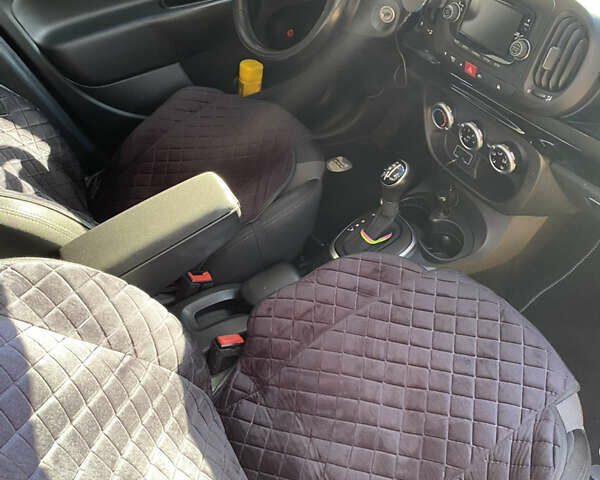 Синий Фиат 500L, объемом двигателя 1.37 л и пробегом 179 тыс. км за 7600 $, фото 21 на Automoto.ua