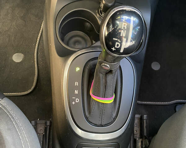 Синий Фиат 500L, объемом двигателя 1.37 л и пробегом 179 тыс. км за 7600 $, фото 9 на Automoto.ua