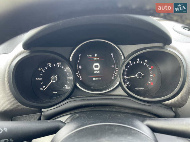 Синій Фіат 500L, об'ємом двигуна 1.4 л та пробігом 71 тис. км за 10500 $, фото 9 на Automoto.ua