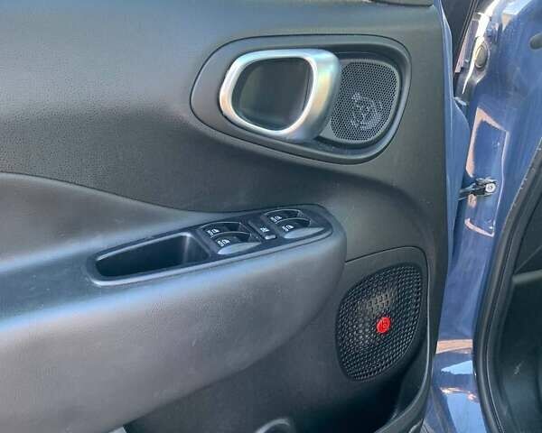 Синий Фиат 500L, объемом двигателя 1.4 л и пробегом 180 тыс. км за 10700 $, фото 12 на Automoto.ua