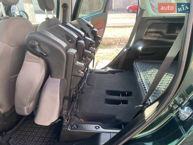 Зеленый Фиат 500L, объемом двигателя 1.37 л и пробегом 107 тыс. км за 9700 $, фото 12 на Automoto.ua