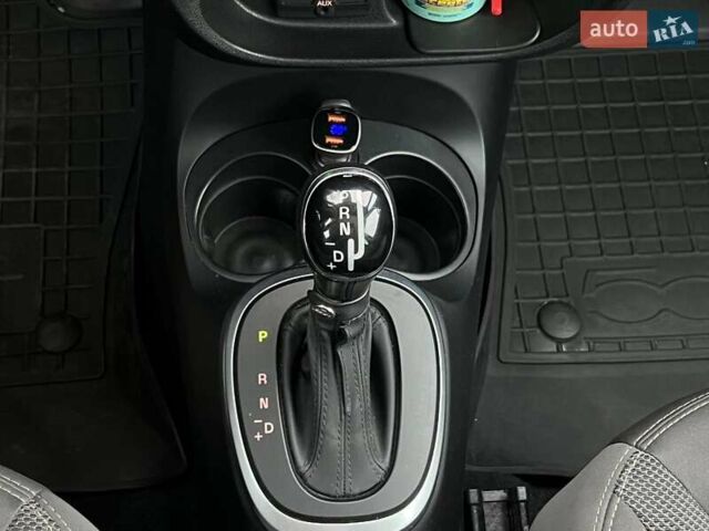 Зеленый Фиат 500L, объемом двигателя 1.37 л и пробегом 91 тыс. км за 10490 $, фото 18 на Automoto.ua