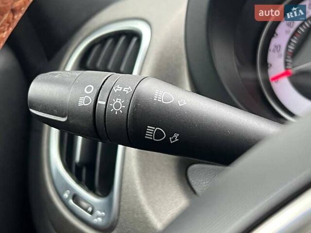 Зеленый Фиат 500L, объемом двигателя 1.37 л и пробегом 91 тыс. км за 10490 $, фото 19 на Automoto.ua