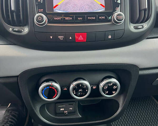 Зеленый Фиат 500L, объемом двигателя 1.4 л и пробегом 194 тыс. км за 7700 $, фото 15 на Automoto.ua