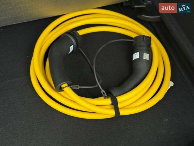 Зелений Фіат 600e, об'ємом двигуна 0 л та пробігом 1 тис. км за 25899 $, фото 66 на Automoto.ua