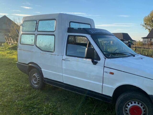 Белый Фиат 850, объемом двигателя 1 л и пробегом 9 тыс. км за 600 $, фото 2 на Automoto.ua