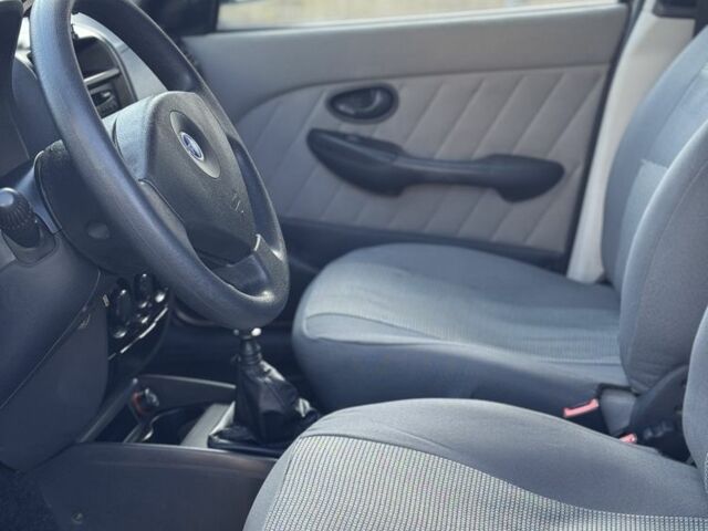 Бежевый Фиат Альбеа, объемом двигателя 1.4 л и пробегом 206 тыс. км за 3200 $, фото 14 на Automoto.ua