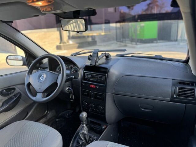 Бежевый Фиат Альбеа, объемом двигателя 1.4 л и пробегом 206 тыс. км за 3200 $, фото 20 на Automoto.ua