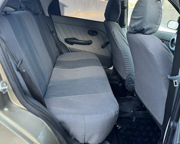 Бежевый Фиат Альбеа, объемом двигателя 1.37 л и пробегом 206 тыс. км за 3200 $, фото 14 на Automoto.ua