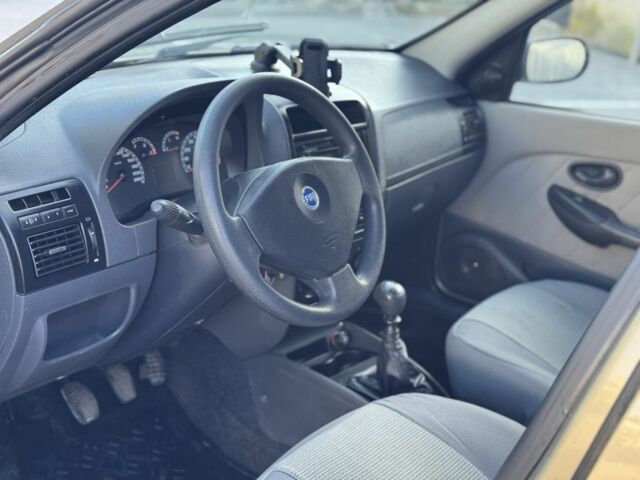 Бежевый Фиат Альбеа, объемом двигателя 1.4 л и пробегом 206 тыс. км за 3200 $, фото 13 на Automoto.ua