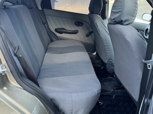 Бежевый Фиат Альбеа, объемом двигателя 1.4 л и пробегом 206 тыс. км за 3200 $, фото 16 на Automoto.ua