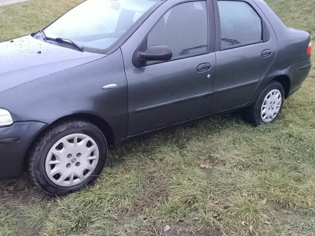 Черный Фиат Альбеа, объемом двигателя 1.2 л и пробегом 189 тыс. км за 2650 $, фото 3 на Automoto.ua