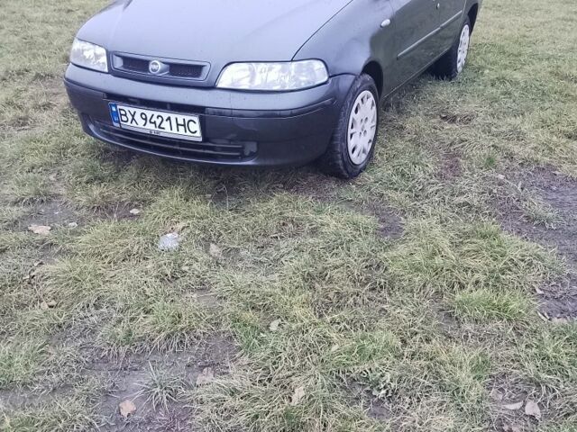 Черный Фиат Альбеа, объемом двигателя 1.2 л и пробегом 189 тыс. км за 2650 $, фото 2 на Automoto.ua