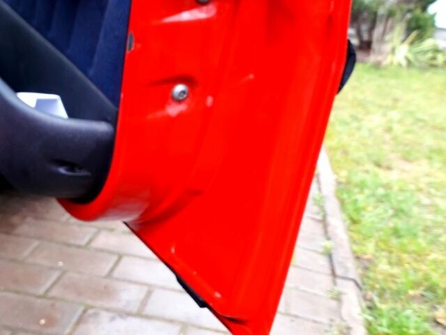 Красный Фиат Альбеа, объемом двигателя 1.2 л и пробегом 192 тыс. км за 2900 $, фото 3 на Automoto.ua