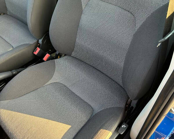 Фиат Альбеа, объемом двигателя 1.4 л и пробегом 30 тыс. км за 4950 $, фото 14 на Automoto.ua