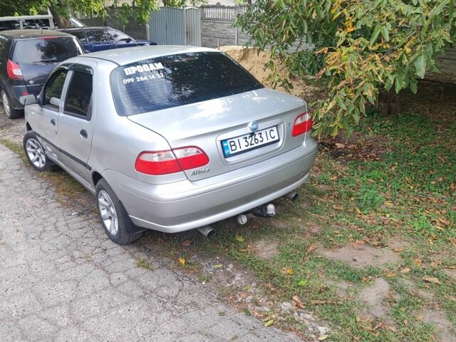 Сірий Фіат Альбеа, об'ємом двигуна 1.4 л та пробігом 172 тис. км за 3700 $, фото 1 на Automoto.ua