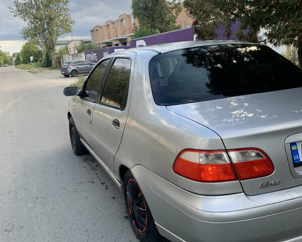 Фіат Альбеа 2007 у Івано-Франківську на Automoto.ua Сірий Фіат Альбеа, об'ємом двигуна 1.37 л та пробігом 221 тис. км за 2700 $, фото 4 на Automoto.ua