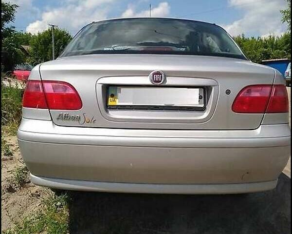 Фиат Альбеа 2010 в Вишневом на Automoto.ua Серый Фиат Альбеа, объемом двигателя 1.4 л и пробегом 155 тыс. км за 3900 $, фото 4 на Automoto.ua