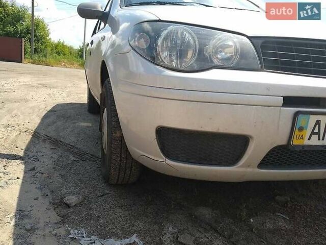 Фиат Альбеа 2010 в Вишневом на Automoto.ua Серый Фиат Альбеа, объемом двигателя 1.4 л и пробегом 155 тыс. км за 3900 $, фото 2 на Automoto.ua