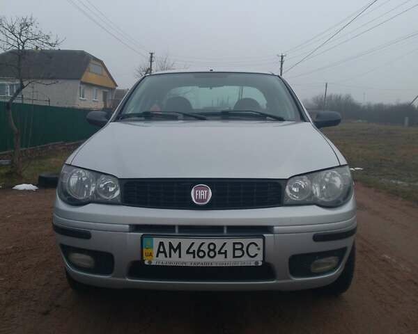 Серый Фиат Альбеа, объемом двигателя 1.4 л и пробегом 95 тыс. км за 4500 $, фото 8 на Automoto.ua