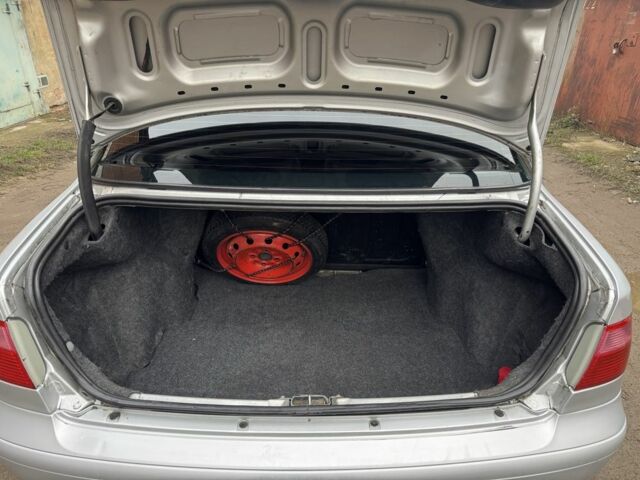 Серый Фиат Альбеа, объемом двигателя 1.4 л и пробегом 160 тыс. км за 2850 $, фото 15 на Automoto.ua