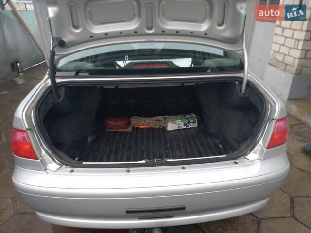 Серый Фиат Альбеа, объемом двигателя 1.4 л и пробегом 95 тыс. км за 4500 $, фото 1 на Automoto.ua