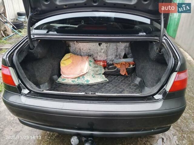 Серый Фиат Альбеа, объемом двигателя 1.4 л и пробегом 149 тыс. км за 4300 $, фото 4 на Automoto.ua