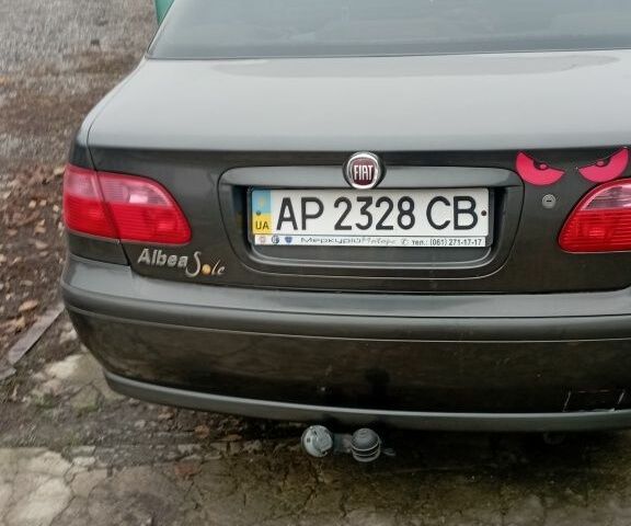 Серый Фиат Альбеа, объемом двигателя 1.4 л и пробегом 149 тыс. км за 4600 $, фото 1 на Automoto.ua