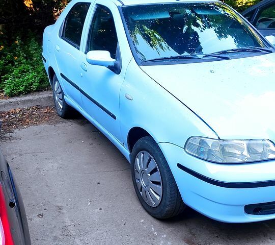Синій Фіат Альбеа, об'ємом двигуна 1.2 л та пробігом 160 тис. км за 1800 $, фото 1 на Automoto.ua