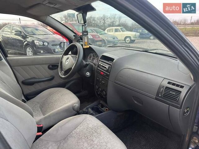 Синий Фиат Альбеа, объемом двигателя 1.37 л и пробегом 255 тыс. км за 3300 $, фото 7 на Automoto.ua