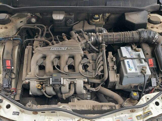 Белый Фиат Брава, объемом двигателя 1.6 л и пробегом 367 тыс. км за 1700 $, фото 14 на Automoto.ua