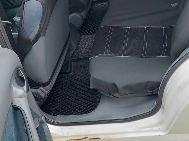 Белый Фиат Брава, объемом двигателя 1.6 л и пробегом 367 тыс. км за 1700 $, фото 10 на Automoto.ua