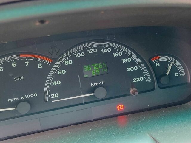 Белый Фиат Брава, объемом двигателя 1.6 л и пробегом 367 тыс. км за 1700 $, фото 11 на Automoto.ua