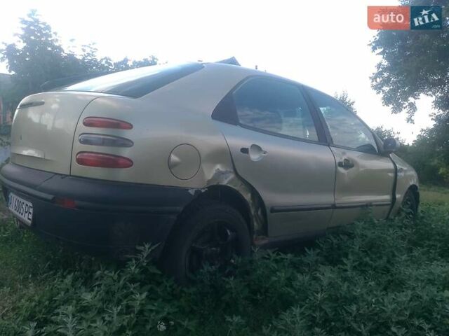 Бежевый Фиат Брава, объемом двигателя 1.75 л и пробегом 290 тыс. км за 850 $, фото 3 на Automoto.ua