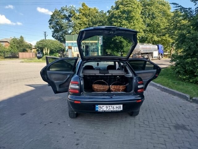 Черный Фиат Брава, объемом двигателя 1.6 л и пробегом 250 тыс. км за 1450 $, фото 6 на Automoto.ua