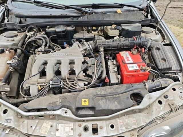 Сірий Фіат Брава, об'ємом двигуна 1.6 л та пробігом 305 тис. км за 899 $, фото 6 на Automoto.ua