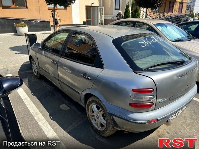 Серый Фиат Брава, объемом двигателя 1.4 л и пробегом 333 тыс. км за 500 $, фото 1 на Automoto.ua