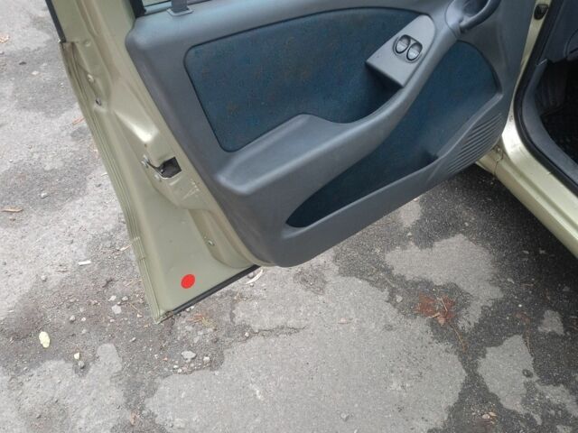 Серый Фиат Брава, объемом двигателя 1.4 л и пробегом 222 тыс. км за 1500 $, фото 5 на Automoto.ua