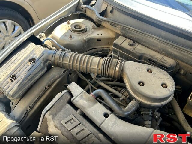 Серый Фиат Брава, объемом двигателя 1.4 л и пробегом 333 тыс. км за 500 $, фото 6 на Automoto.ua