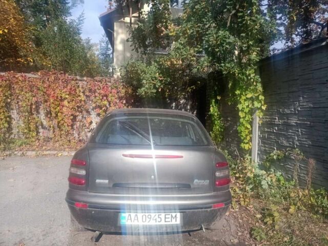 Серый Фиат Брава, объемом двигателя 2 л и пробегом 300 тыс. км за 1000 $, фото 2 на Automoto.ua