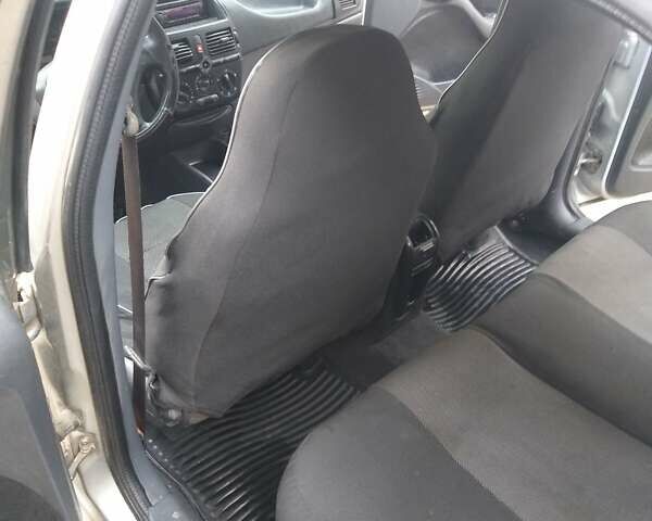 Серый Фиат Брава, объемом двигателя 1.58 л и пробегом 250 тыс. км за 1800 $, фото 6 на Automoto.ua